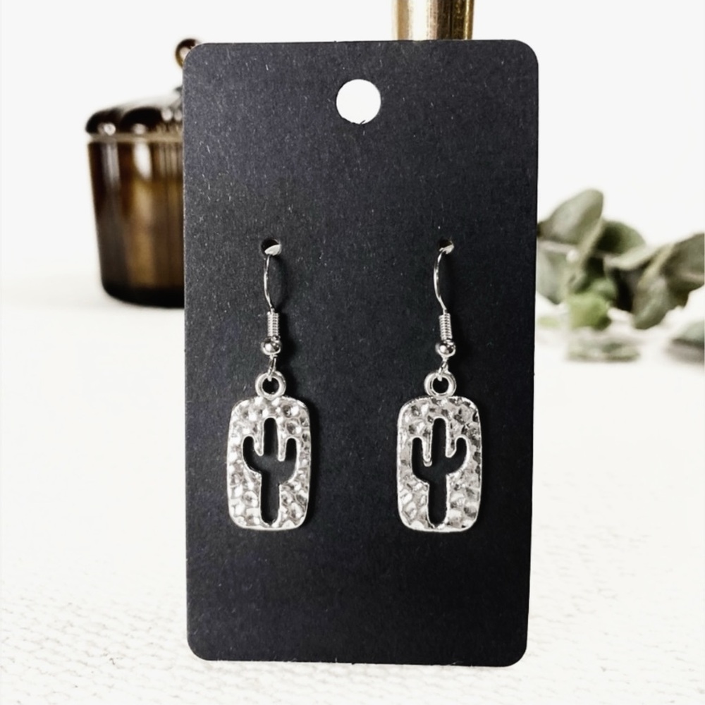 NEW Dainty Cactus dangle Earrings Cut out Antique Silver color Boutique Hammered